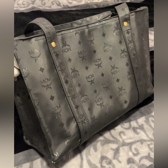 MCM Black waterproof Tote in Visetos Nylon,,,,RARE! - Picture 12 of 16